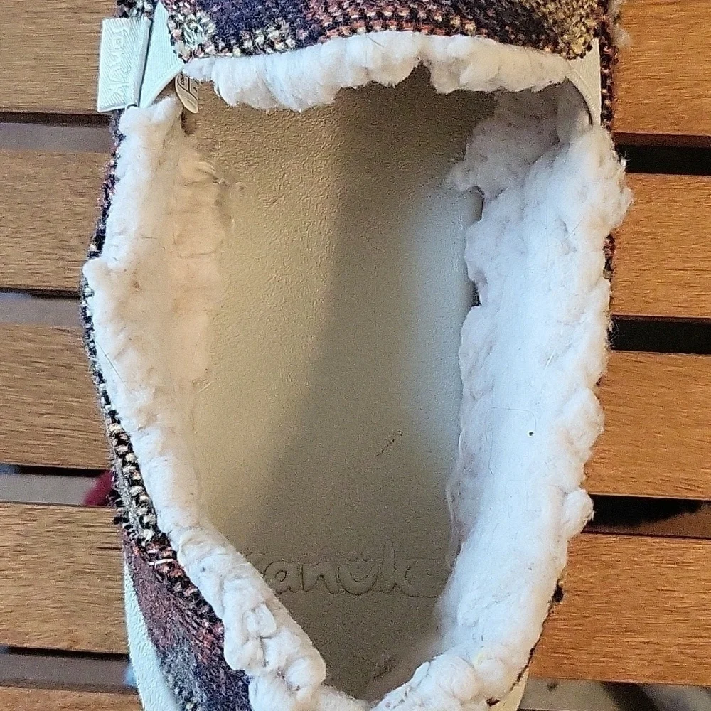 Sanuk Donna Camo Chill Shoes Size 9